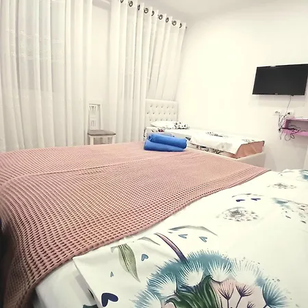 Serendipity * Τίρανα